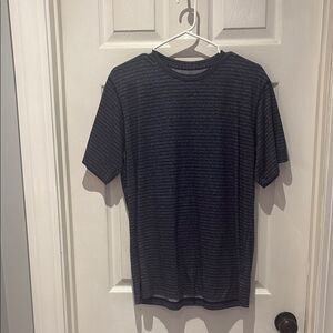 Columbia striped shirt SZ Medium